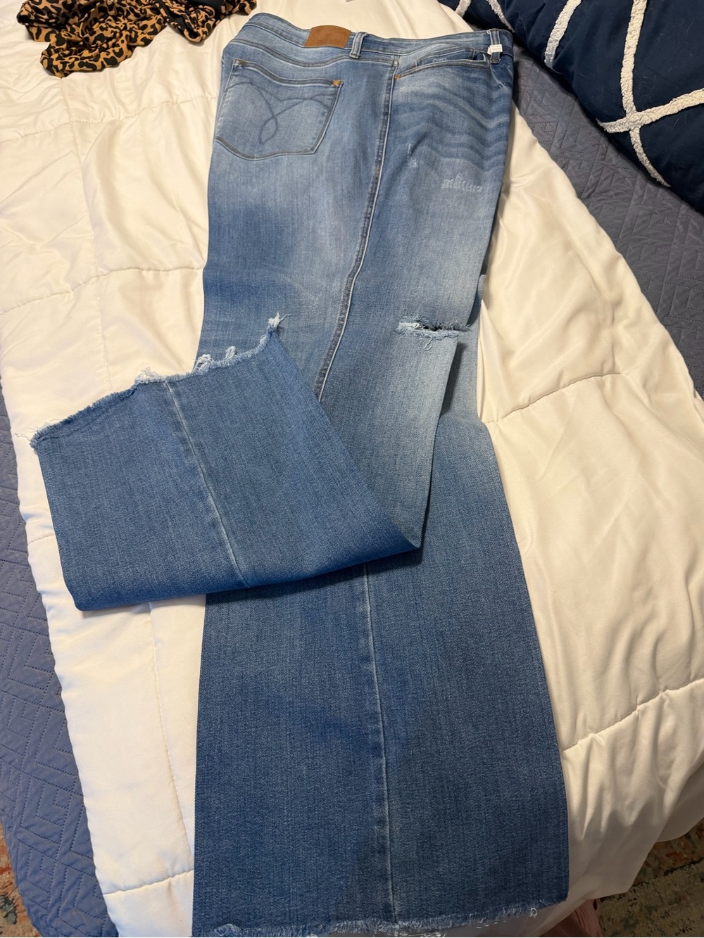 Judy Blue Women's Distressed Wide-Leg Jeans